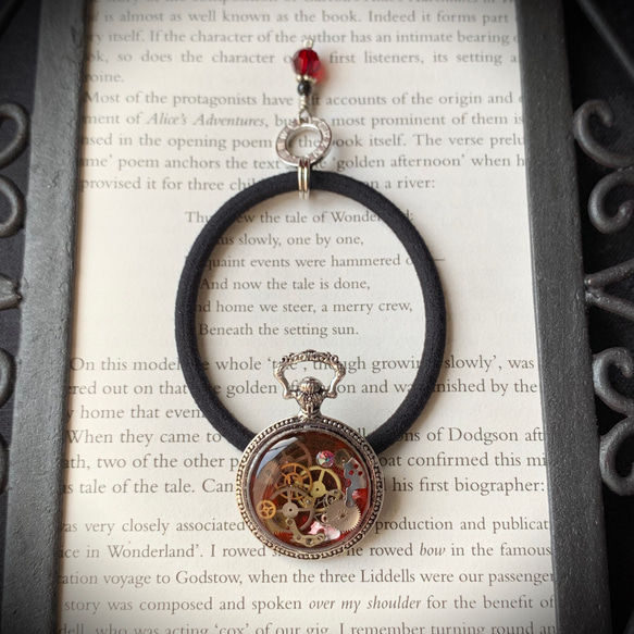 『刻遊泳/赤』スチームパンク ヘアゴム 4枚目の画像