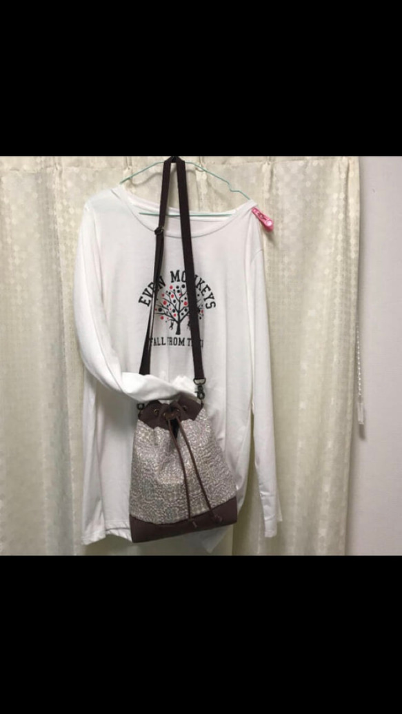 ミナペルホネン 巾着ショルダーバッグ　スリーピングローズタンバリン　イエロー　 3枚目の画像