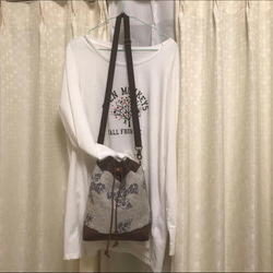 ミナペルホネン 巾着ショルダーバッグ　オデッセイ 3枚目の画像