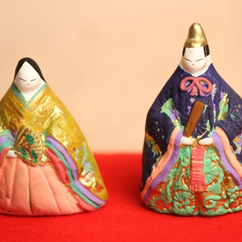 手のひらサイズの雛人形「狩衣 かりぎぬ」5×8cmは、男女一対一組で