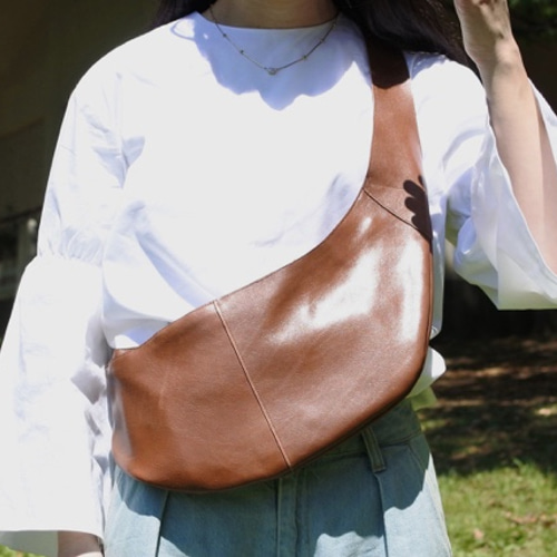 牛革 ボディバッグ 前掛け ショルダー 2way ダークブラウン 本革