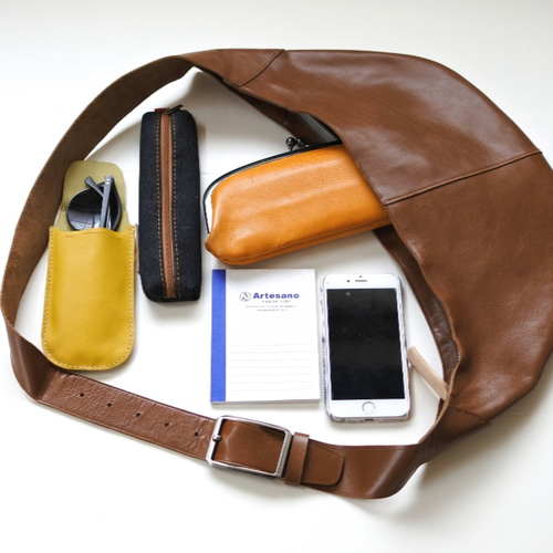 牛革 ボディバッグ 前掛け ショルダー 2way ダークブラウン 本革