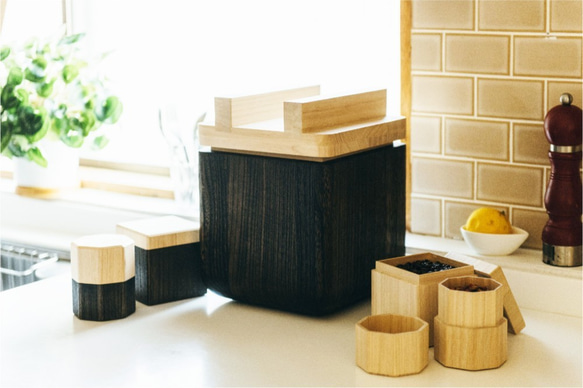 受注生産　桐羽釜の米櫃【木はだ】 受注生産　桐羽釜の米櫃【木はだ】 D1810351412(13750円)