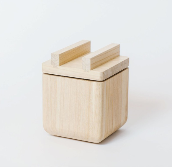 受注生産　桐羽釜の米櫃【木はだ】 受注生産　桐羽釜の米櫃【木はだ】 D1810351412(13750円)