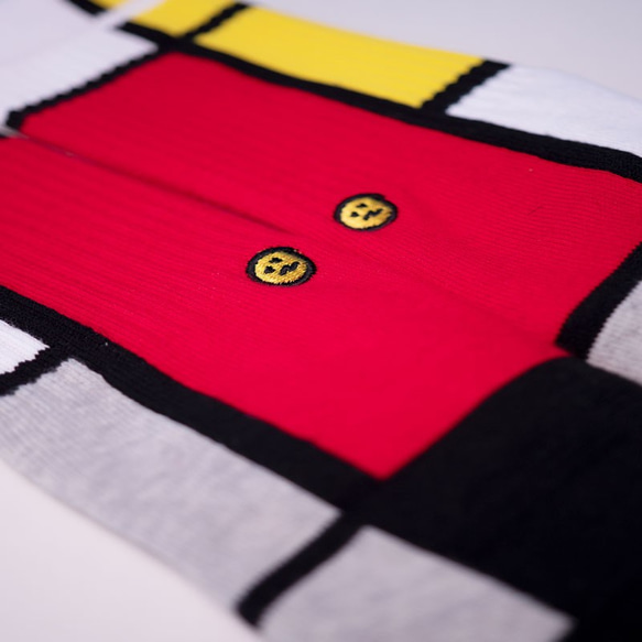 SorsorTシャツ　20新作corade 赤黄色　靴下 3枚目の画像