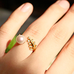 [新顏色] Akoya 珍珠和氧化鋯葉子戒指 [金色] 開口戒指 [有保固] 第5張的照片