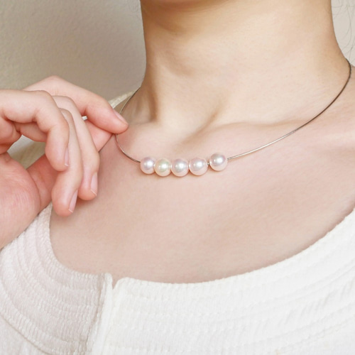 558Na【ゆれる３粒のパール】ネックレス　新品　真珠　高級感　大人可愛い　白