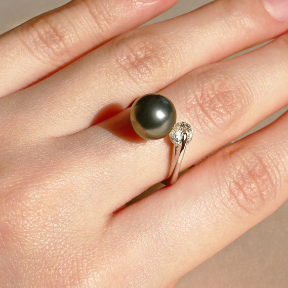 【絕品】大溪地大黑珍珠和大氧化鋯開口戒指【有保修】 第2張的照片