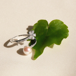 【送料無料】あこや真珠 と ジルコニア の お花のリング サイズフリー SV925 オープンリング 指輪【保証書付】 1枚目の画像