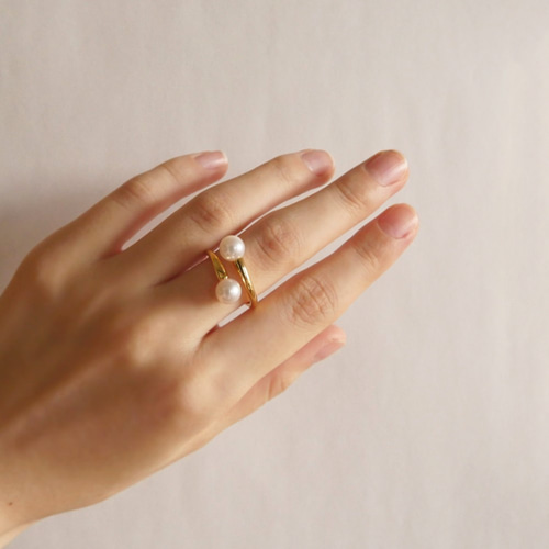 送料無料】あこや真珠 2粒 オープンリング《ゴールドカラー