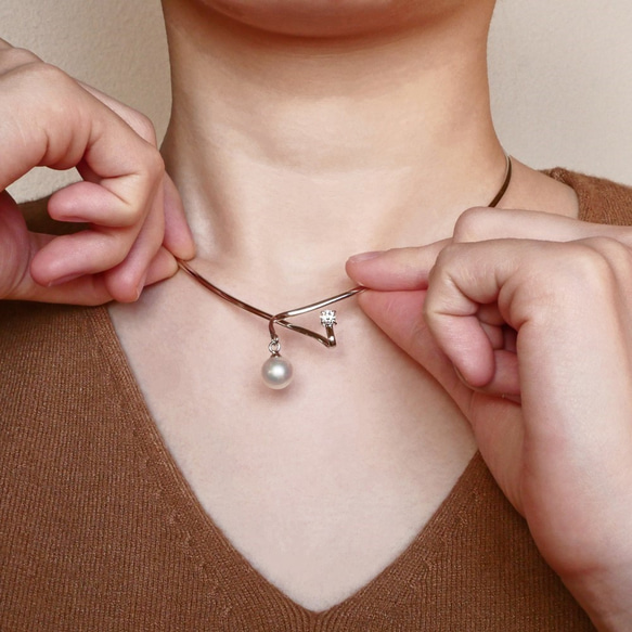【送料無料】 あこや真珠  フロントフック ネックレス  首筋に負担が掛からないネックレス 1枚目の画像