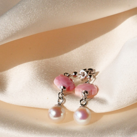 【Creema限定】桜カラーパール と さくら色コンクシェル の ピアス / イヤリング SV925 春色ピンク 5枚目の画像