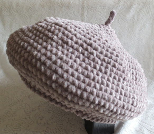 モールヤーン鉤針編みのベレー帽  ベージュ 2枚目の画像