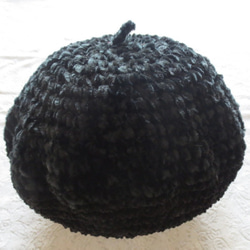 モールヤーン鉤針編みのベレー帽  ブラック 4枚目の画像