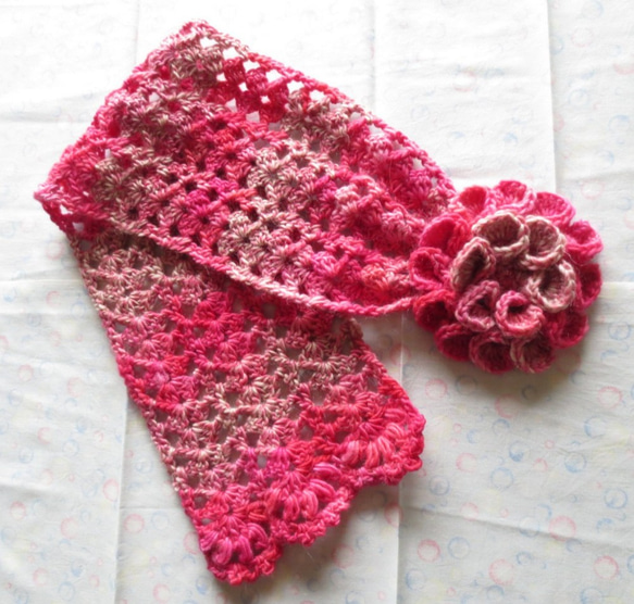 かぎ針編みの花モチーフ付きプチストール　チェリーピンク 3枚目の画像