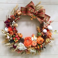 No.wreath-15111/秋のリース（パンプキン＆ラナンキュラ）  42x45cm/アーティフィシャルフラワー造花 1枚目の画像