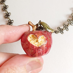 毒リンゴのネックレス（送料無料） 3枚目の画像