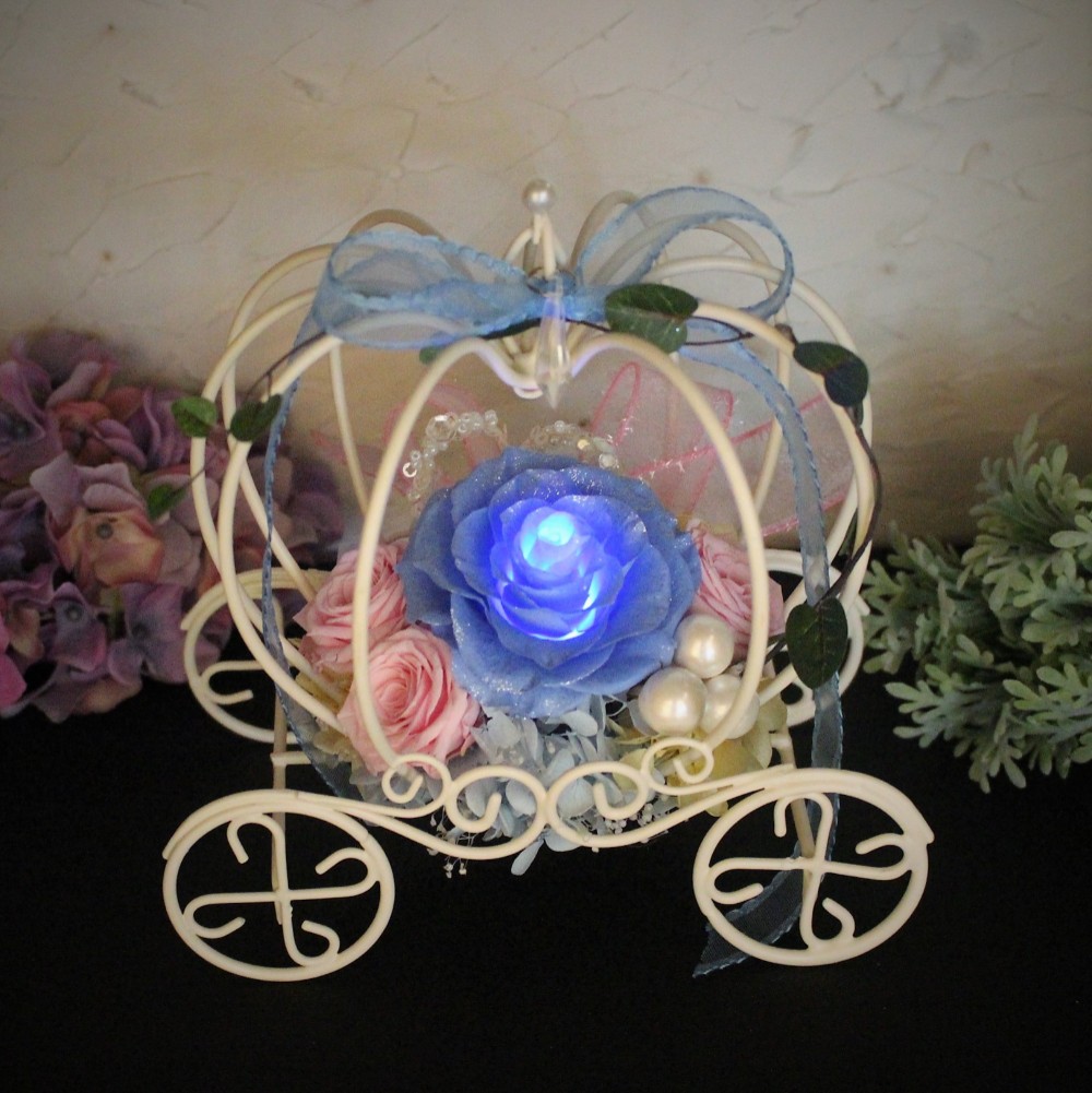 光るプリザーブドフラワー シンデレラ かぼちゃの馬車 結婚祝い 誕生日 記念日 クリスマス ギフト