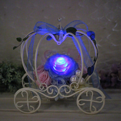 光るプリザーブドフラワー シンデレラ かぼちゃの馬車 結婚祝い 誕生日 記念日 クリスマス ギフト 6枚目の画像