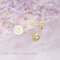 K18 Diamond sunflower pierced earrings 3枚目の画像