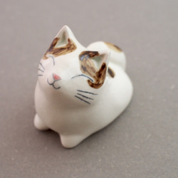 陶ネコシリーズ「ちびネコ」　たてしっぽ茶ブチ 1枚目の画像