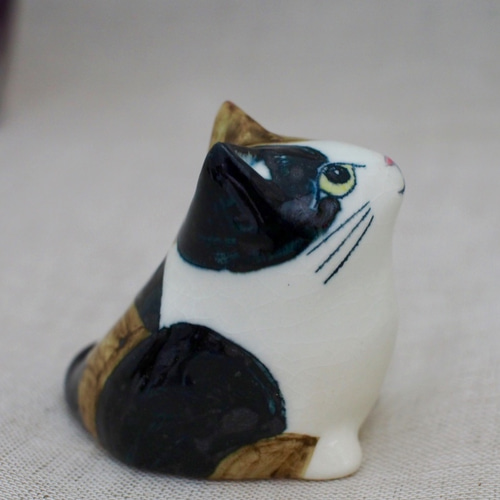 陶ネコシリーズ「ちびネコ」 よこシッポ 三毛猫 その他置物 陶