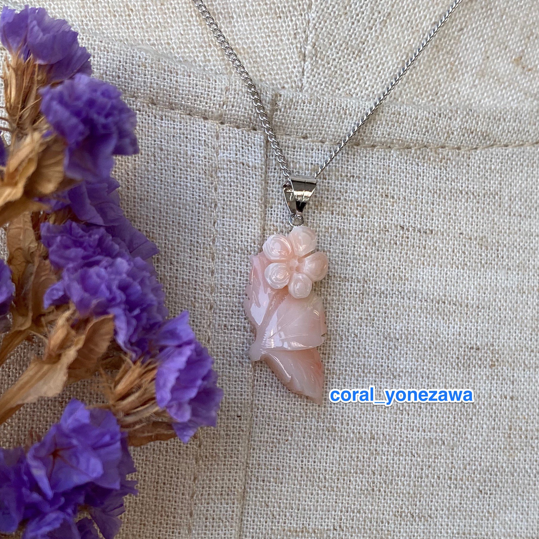 花彫刻❀︎珊瑚アクセサリー・ホワイトゴールドペンダントヘッド