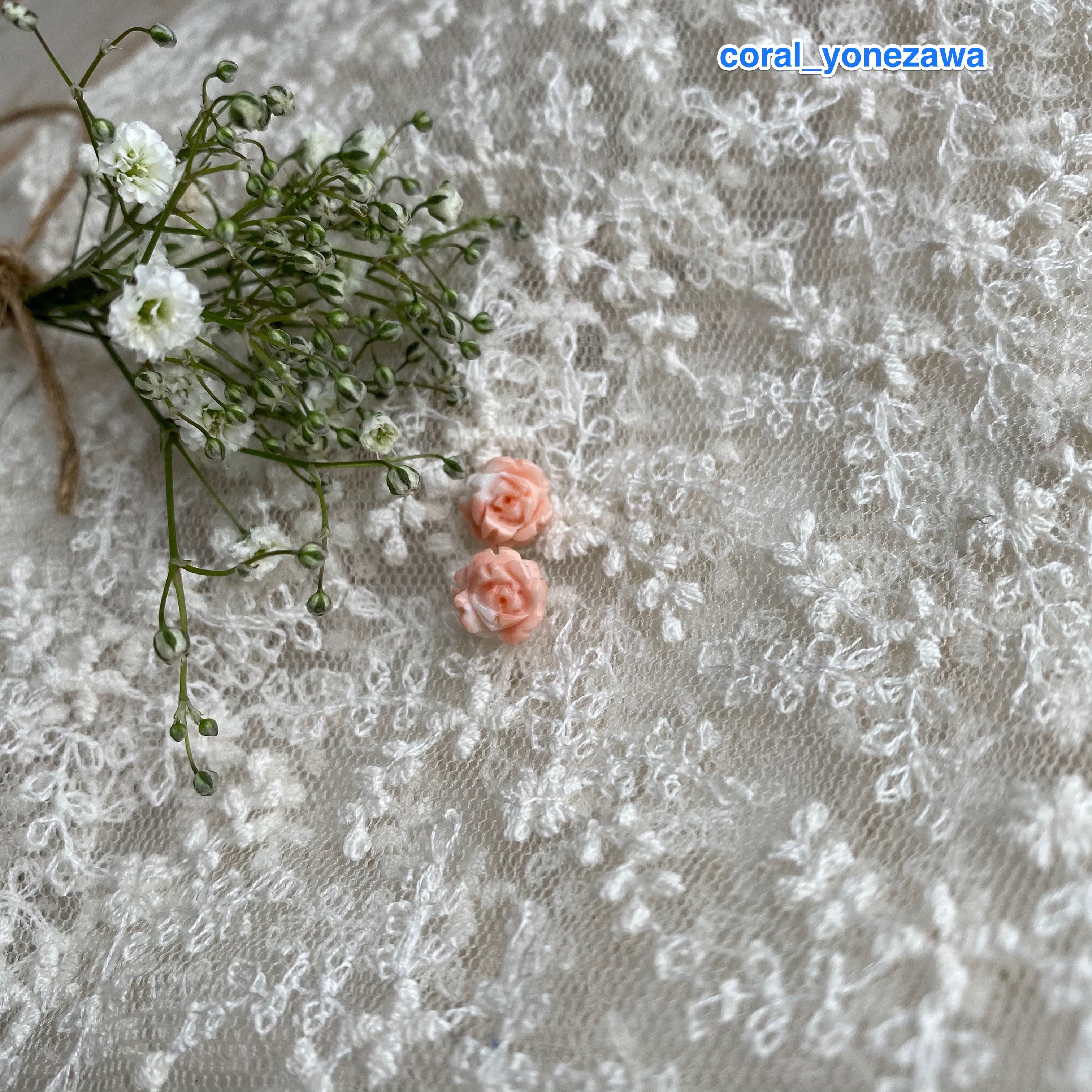 K14WG・ホワイトゴールド・coralピアス