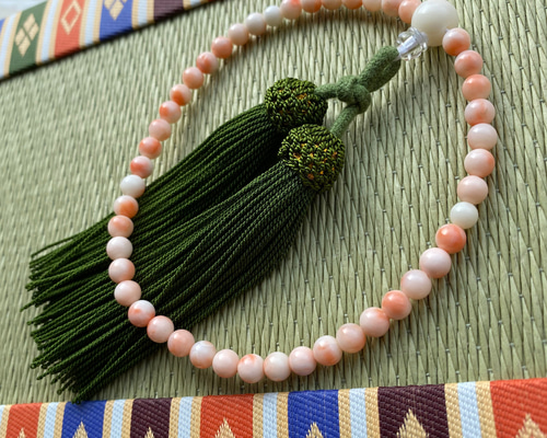 珊瑚の数珠〜抹茶カラーのふさいろ〜 その他アクセサリー ライズ