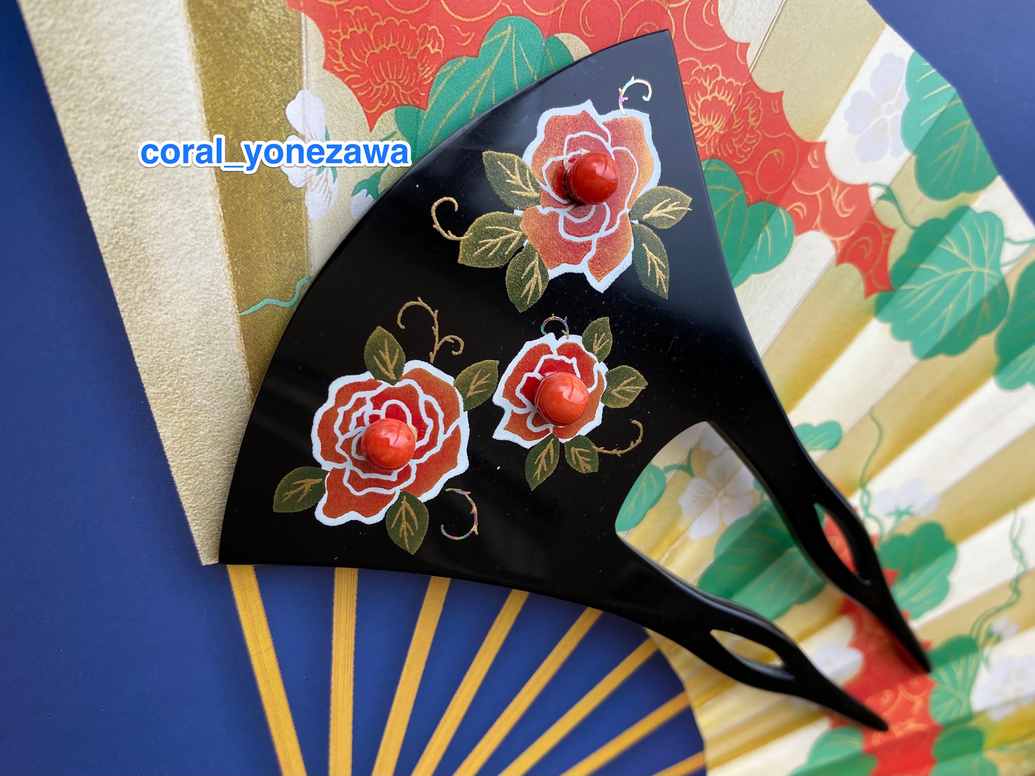 【アウトレット】ばち型・蒔絵薔薇園・赤珊瑚付き・かんざし