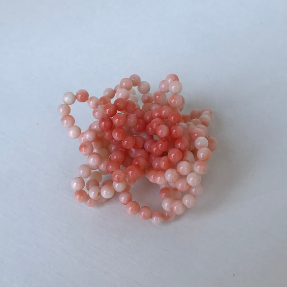 ピンク珊瑚で花編みブローチ・アウトレット 7枚目の画像