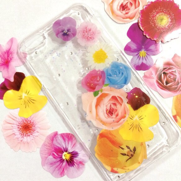 フラワーアレンジのような押し花風iPhoneケース iPhoneケース・カバー 