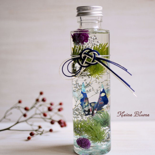 お正月ハーバリウム（円柱瓶）＊折り鶴と松＊（ブルー系） ハー