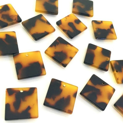 べっこうパーツ(10個)四角形 樹脂製チャーム 111BISQ1 2枚目の画像