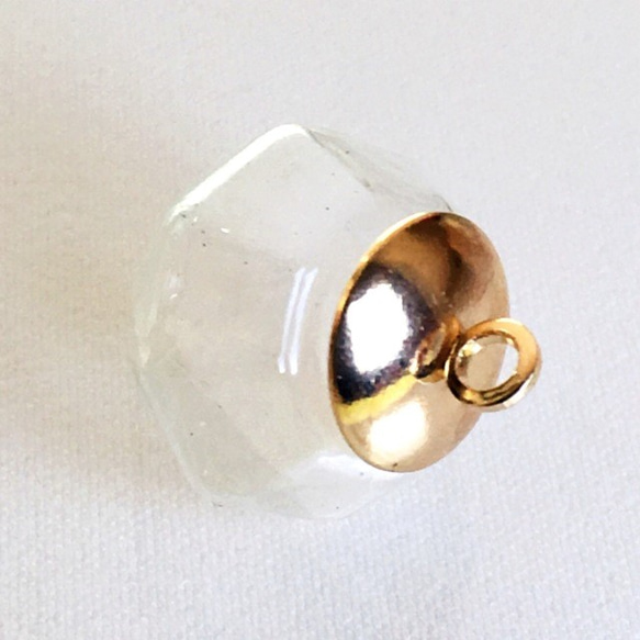 ダイヤモンド型　ガラスドームチャーム ゴールド(2個)宝石型レジンセッティング 102UV739 2枚目の画像