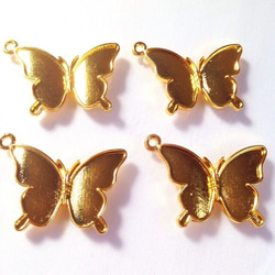 蝶々のレジンフレーム　ミール皿ゴールド(4個) カン付きセッティング 102UV137 2枚目の画像