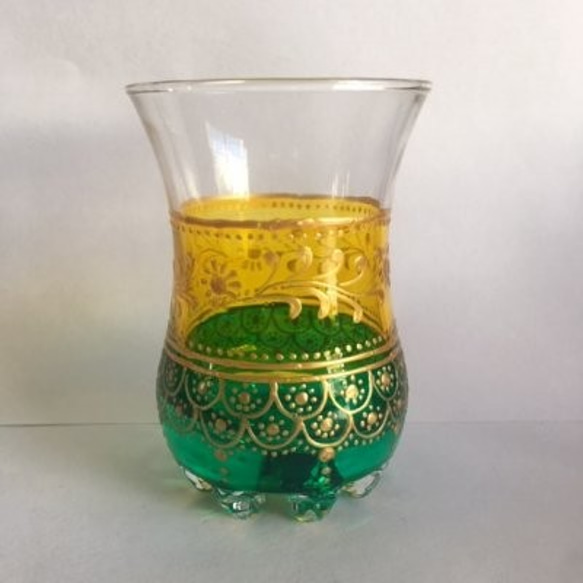 イエロー＆グリーンのきれいな色のチャイグラス☆チュニジア☆アラビアンナイトの世界　  81c 1枚目の画像