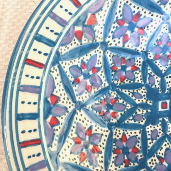 イタリア＆北アフリカ伝統万能絵付皿　甘く人を酔わせる青と赤　クスクス皿 55 tebsi 5枚目の画像