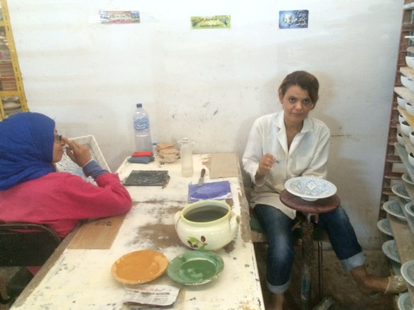 イタリア＆チュニジア人が大好きな手書き絵付けのかわいい万能皿　クスクス皿　セット 55 5枚目の画像