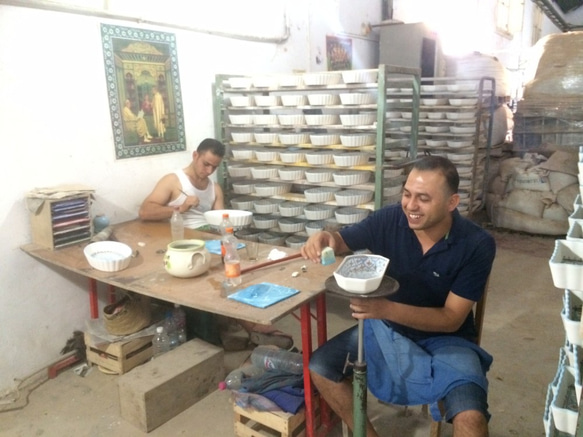 イタリア＆チュニジア人が大好きな手書き絵付けのかわいい万能皿　クスクス皿　セット 55 7枚目の画像