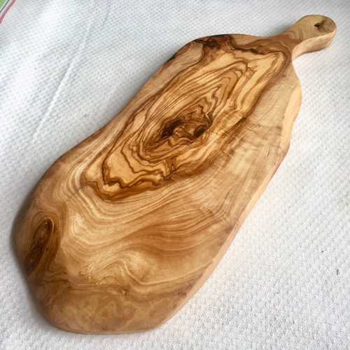 大自然感抜群 オリーブの木の超かっこいい大型まな板 大型取っ手付き