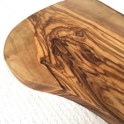 自然のよさをそのままに表皮がついたフリーカット　オリーブの木　新品現物 9枚目の画像