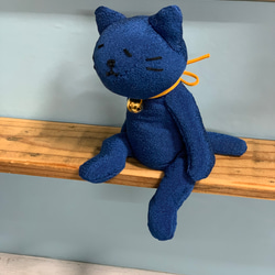 青いダルネコちゃん　ハンドメイド　ぬいぐるみ　猫 6枚目の画像