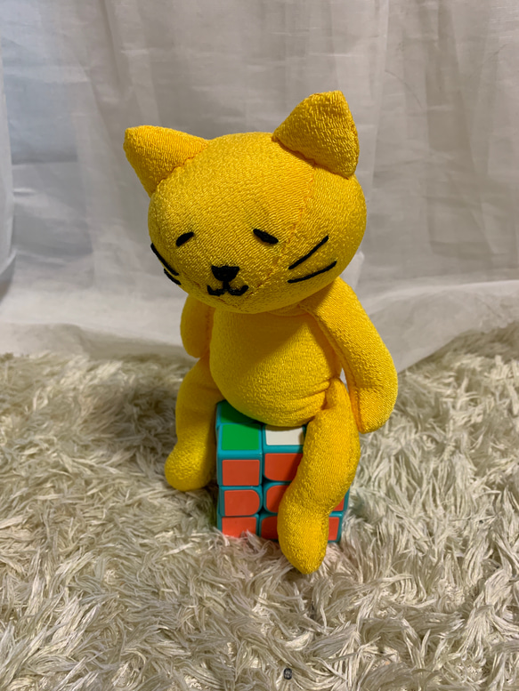 黄色いダルネコちゃん ハンドメイド　ぬいぐるみ　猫 5枚目の画像