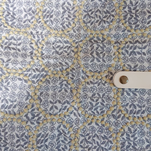 【ご参考:1枚掲載中】掲載生地で作製可。リバティ ミナペルホネン スマホケース 1枚掲載中】※掲載生地でも作製可能です。 リバティ LIBERTY