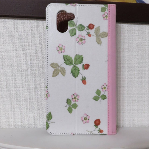 ウェッジウッド“ワイルドストロベリー” 手帳型スマホケース (全機種 