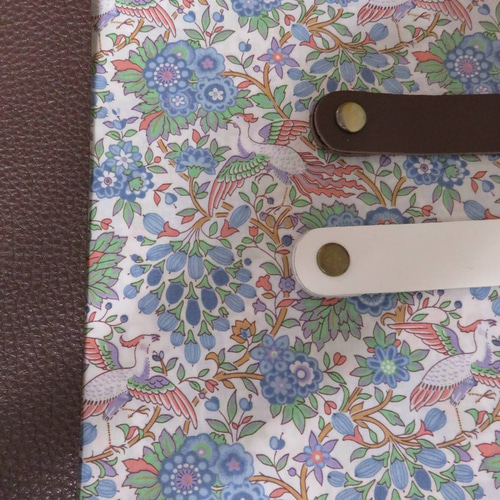 【ご参考:1枚掲載中】掲載生地で作製可能。リバティ LIBERTY スマホケース ご参考:1枚掲載中】掲載生地で作製可能。LIBERTY リバティスマホケース ご