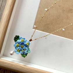 レースライン手織りフック花忘れな草の花ブルー14kgf日本の綿真珠のネックレスネックレス 1枚目の画像