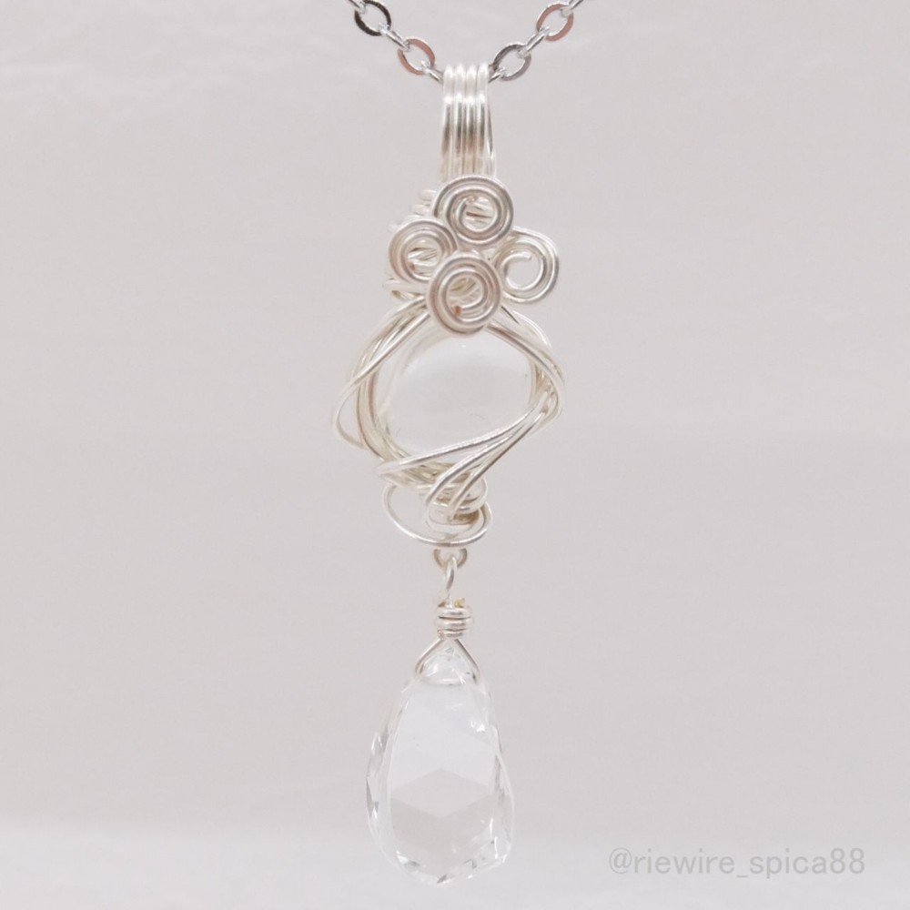 ＊涼＊水晶のペンダント