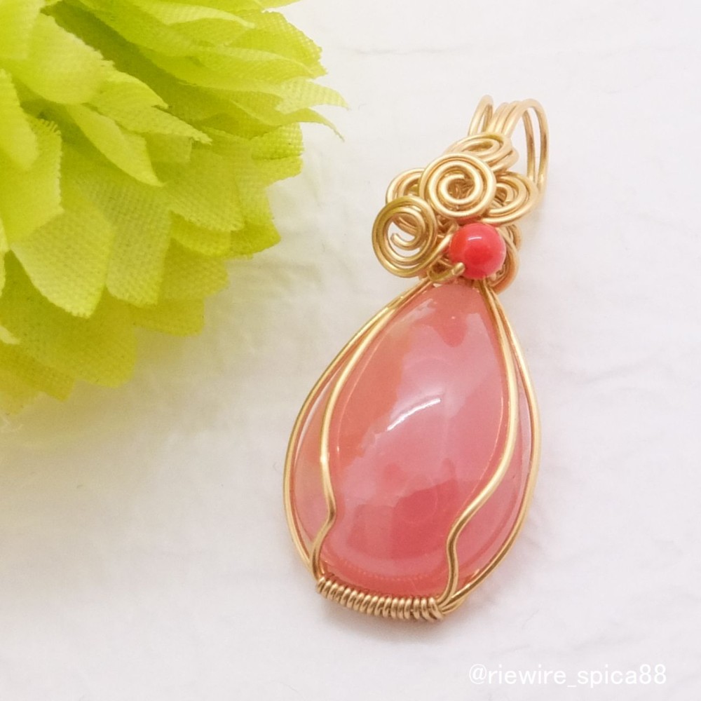 ＊解放＊インカローズのペンダント